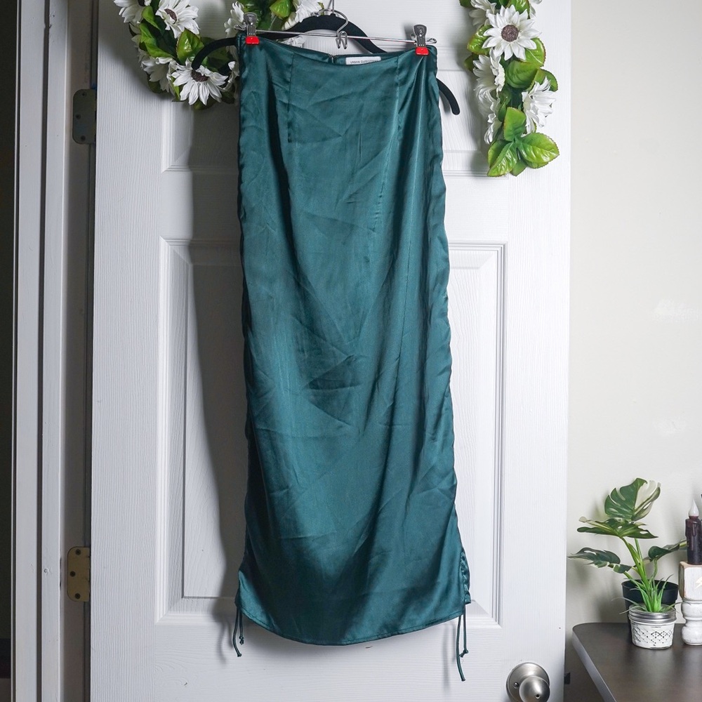 Urban Outfitters Green Satin Maxi Skirt Runched Sides Slip size S
